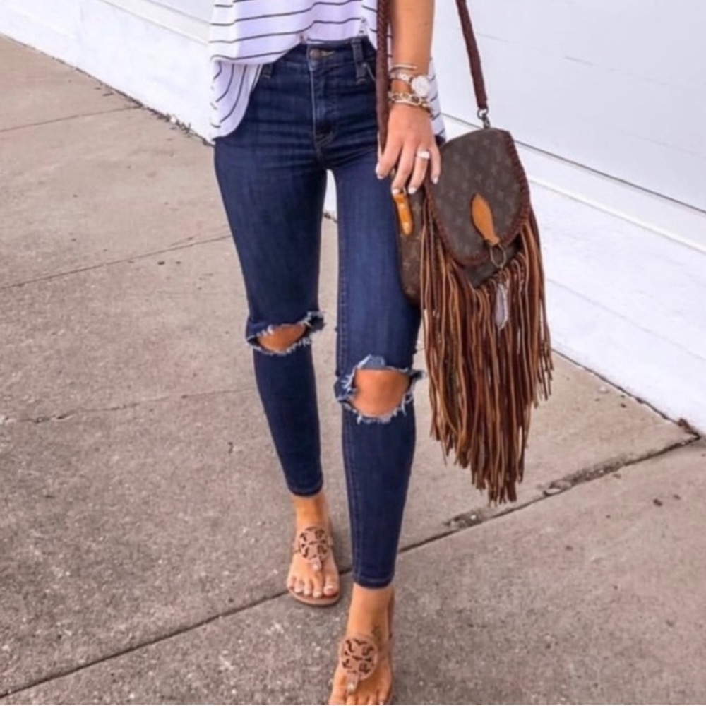 Free People Busted Knee Distressed Skinny Jeans | SIZE 24